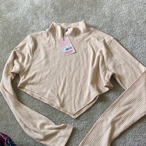 Missguided cropped long sleeve